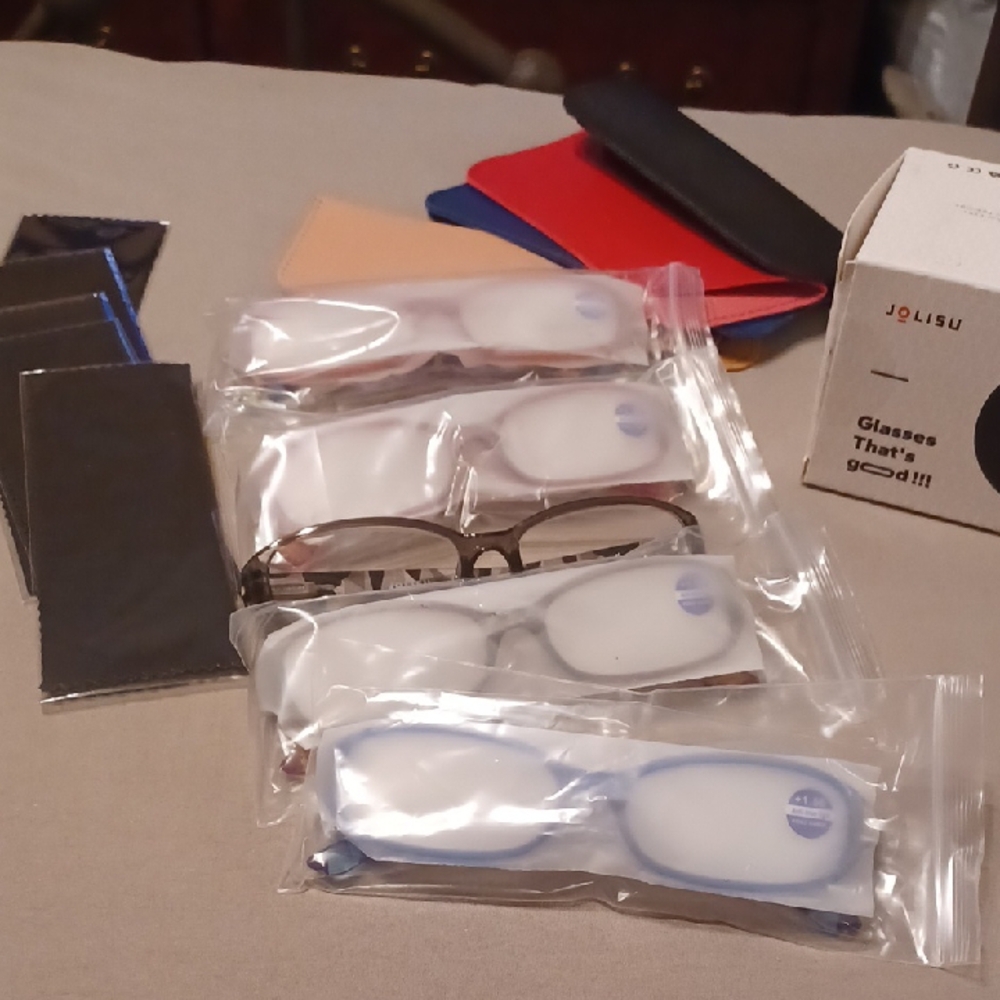 JOLISU Glasses Set with Cases